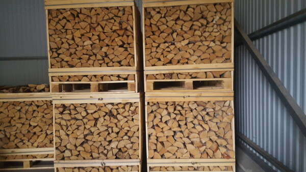 Kiln dried firewood in 1 RM wooden crates photo 2